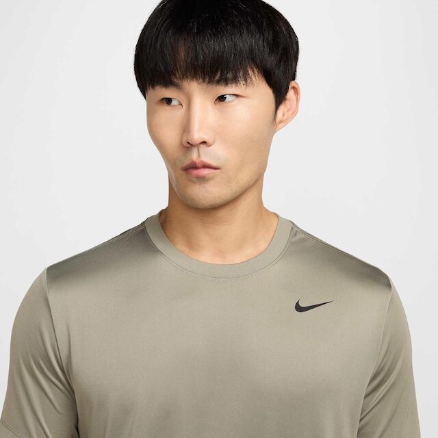 Camiseta Nike Dri-FIT Legend Masculina