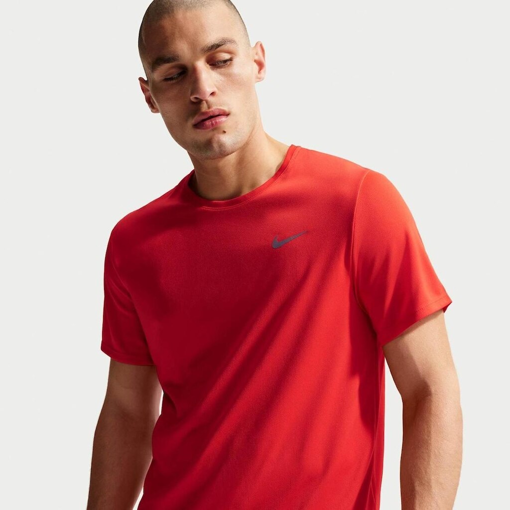 Camiseta Nike Dri-FIT UV Miller Masculina