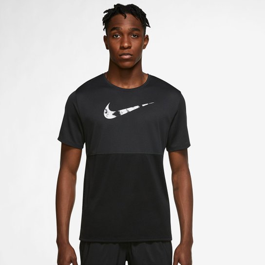 Camiseta Nike Dri-Fit Wild Run Masculina - Preto Menor preço em Camiseta Nike Dri-Fit Wild Run Masculina - Preto