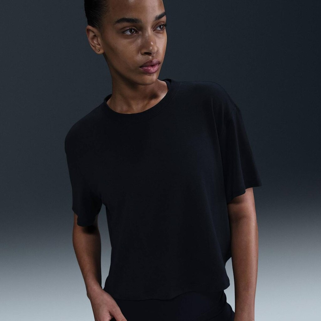 Camiseta Nike One Cropped Feminina