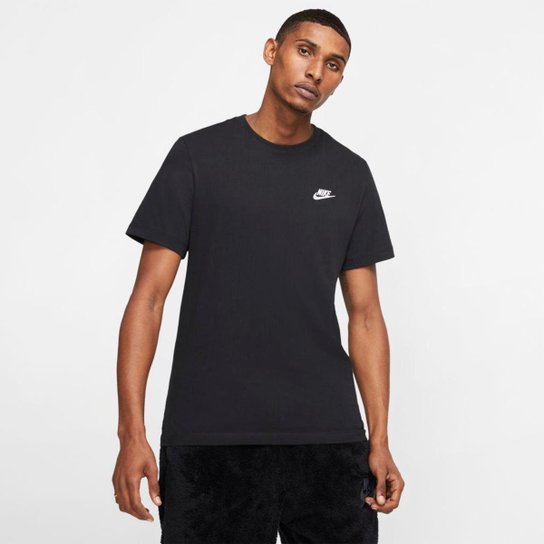 Camiseta Nike Sportswear Club Masculina - Preto Menor preço em Camiseta Nike Sportswear Club Masculina - Preto
