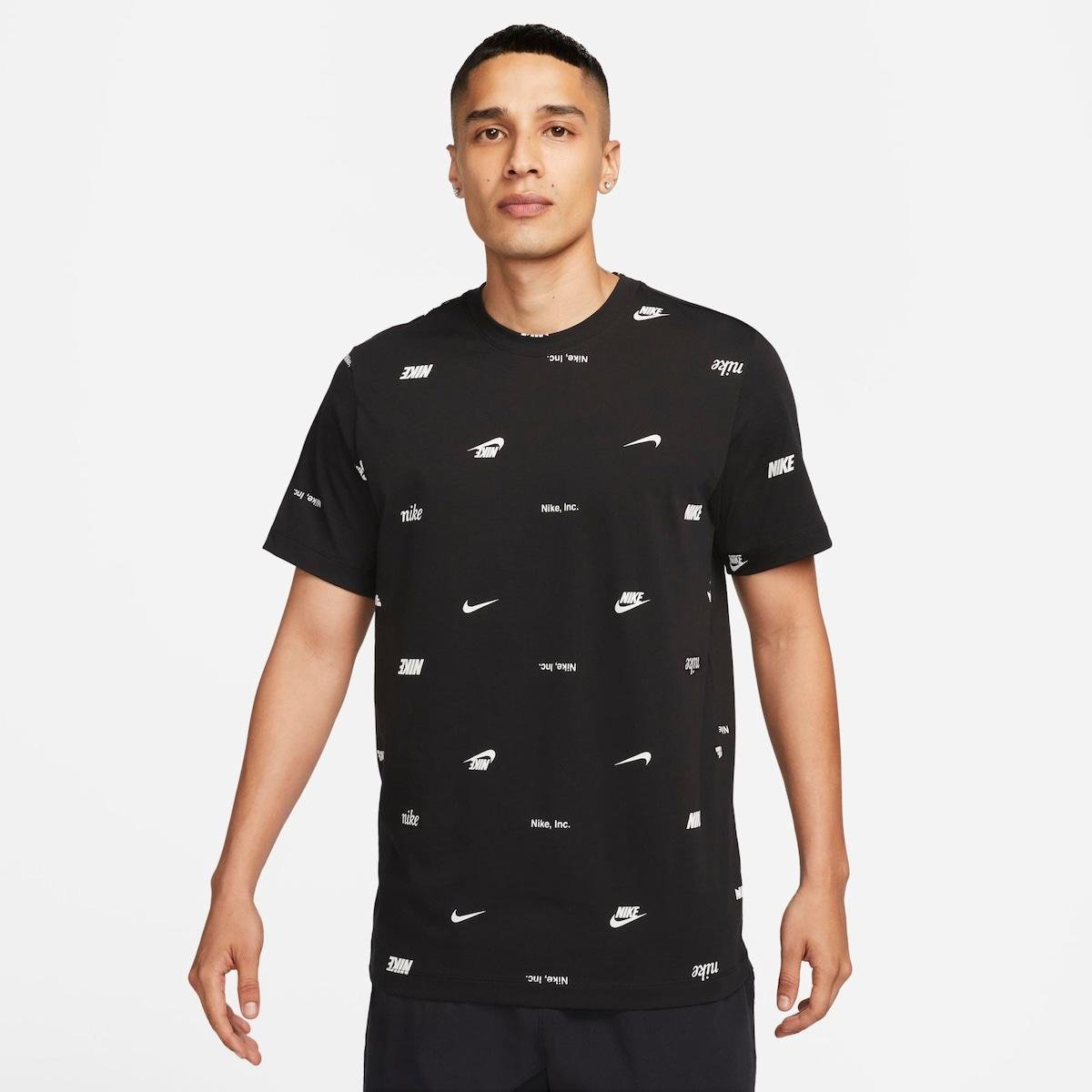 Camiseta Nike Sportswear Club+ Masculina