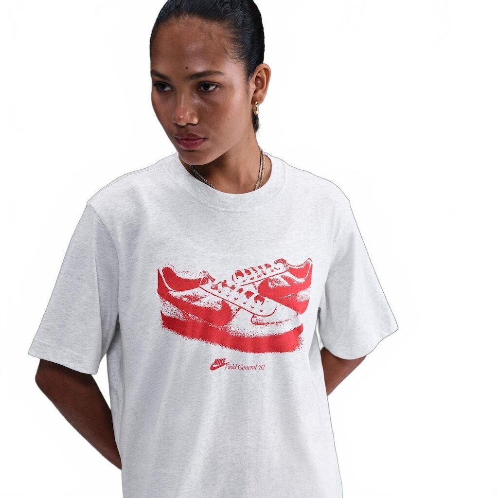 Camiseta Nike Sportswear Field General Feminina