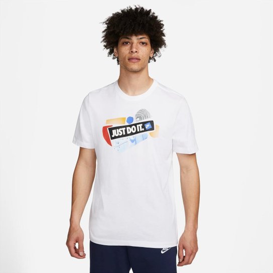 Menor preço em Camiseta Nike Sportswear Masculina - Branco