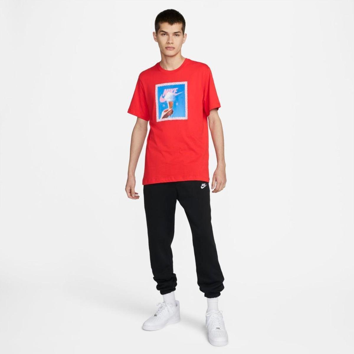 camiseta nike sportswear masculina vermelha