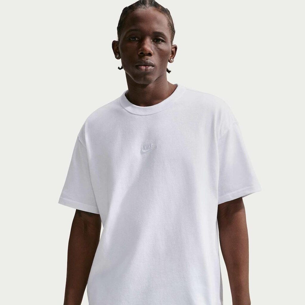 Camiseta Nike Sportswear Premium Essentials Masculina