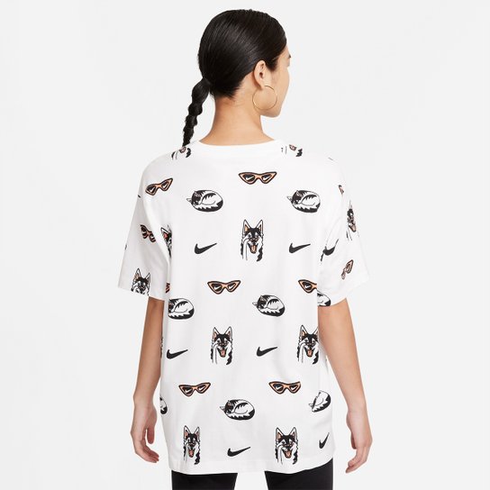 Camiseta Nike Sportwear Boyfriend Dog Aop Feminina - Branco