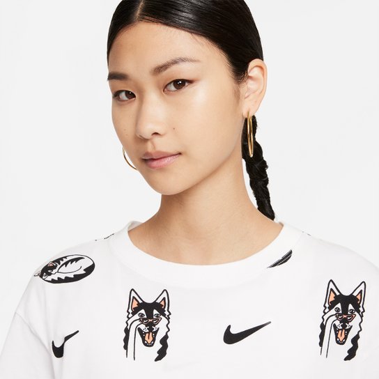 Camiseta Nike Sportwear Boyfriend Dog Aop Feminina - Branco