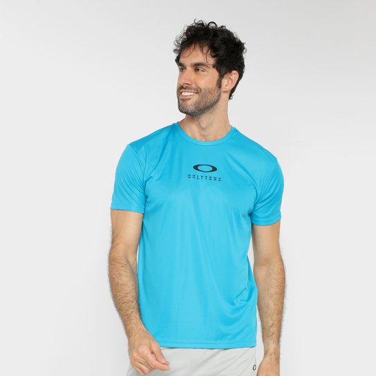 Camiseta Oakley Daily Mesh Masculina - Azul Claro Menor preço em Camiseta Oakley Daily Mesh Masculina - Azul Claro