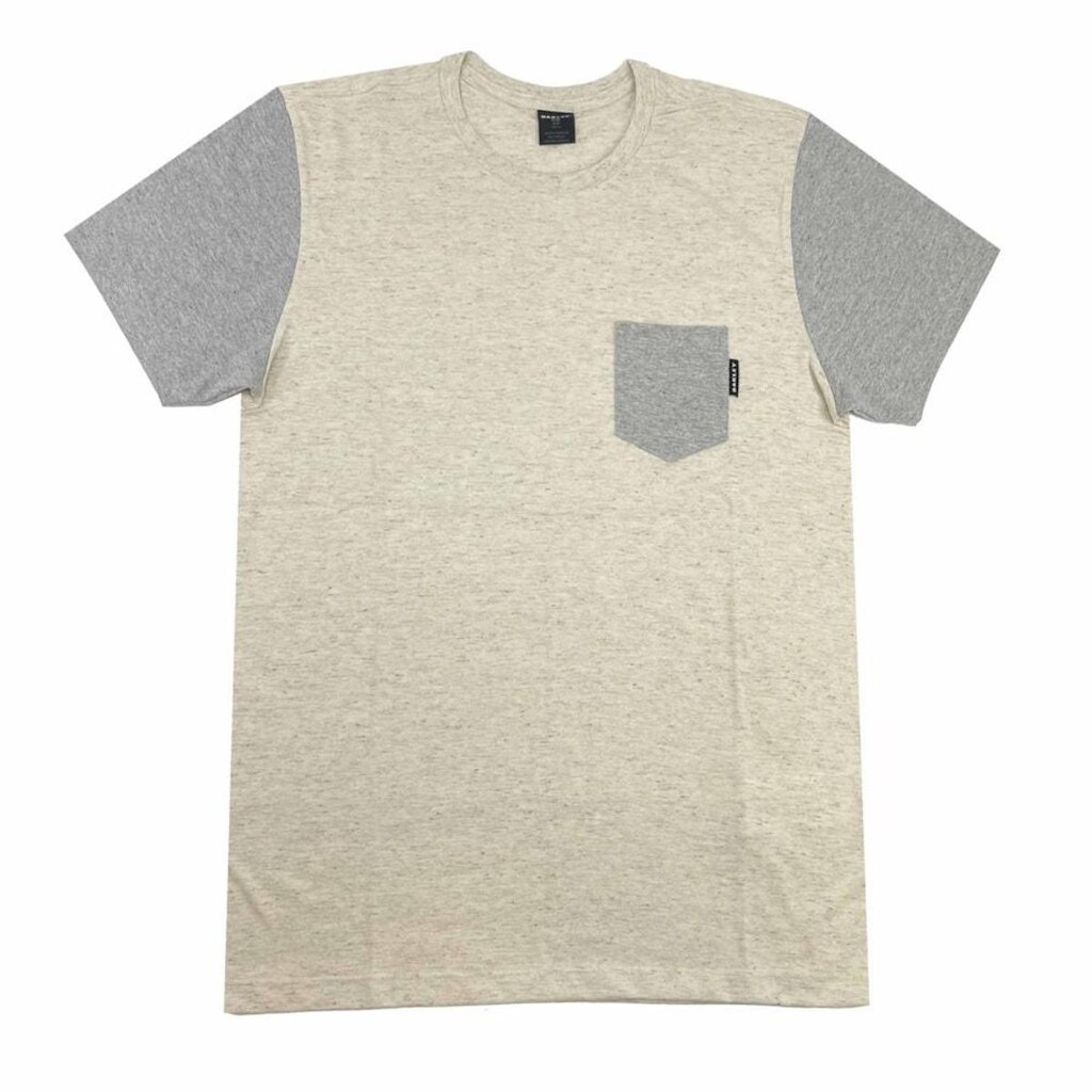 Camiseta Oakley Especial com Bolso