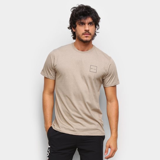 Camiseta Oakley One Icon R1 Masculina - Cáqui Menor preço em Camiseta Oakley One Icon R1 Masculina - Cáqui