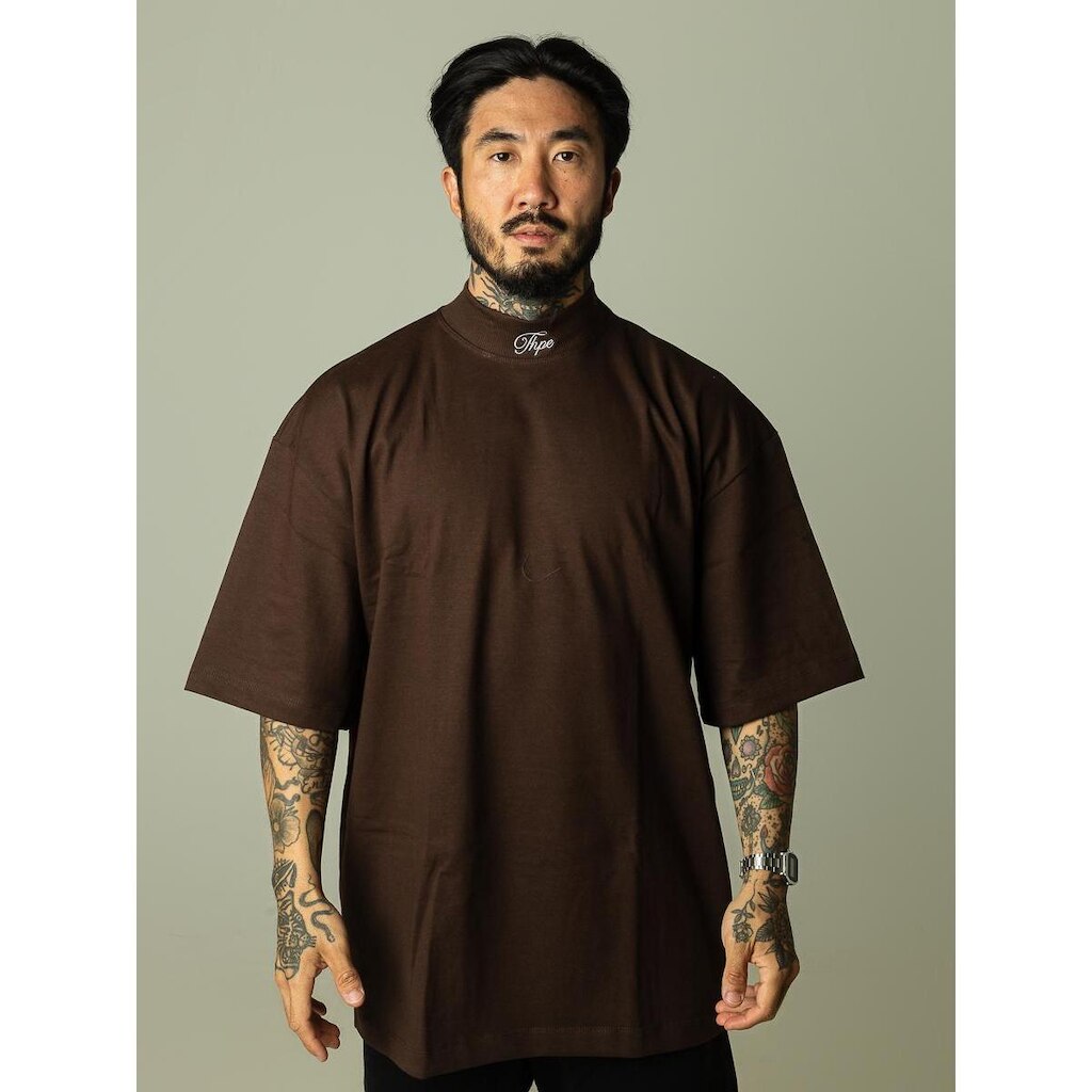 Camiseta Oversized Gola Alta Details