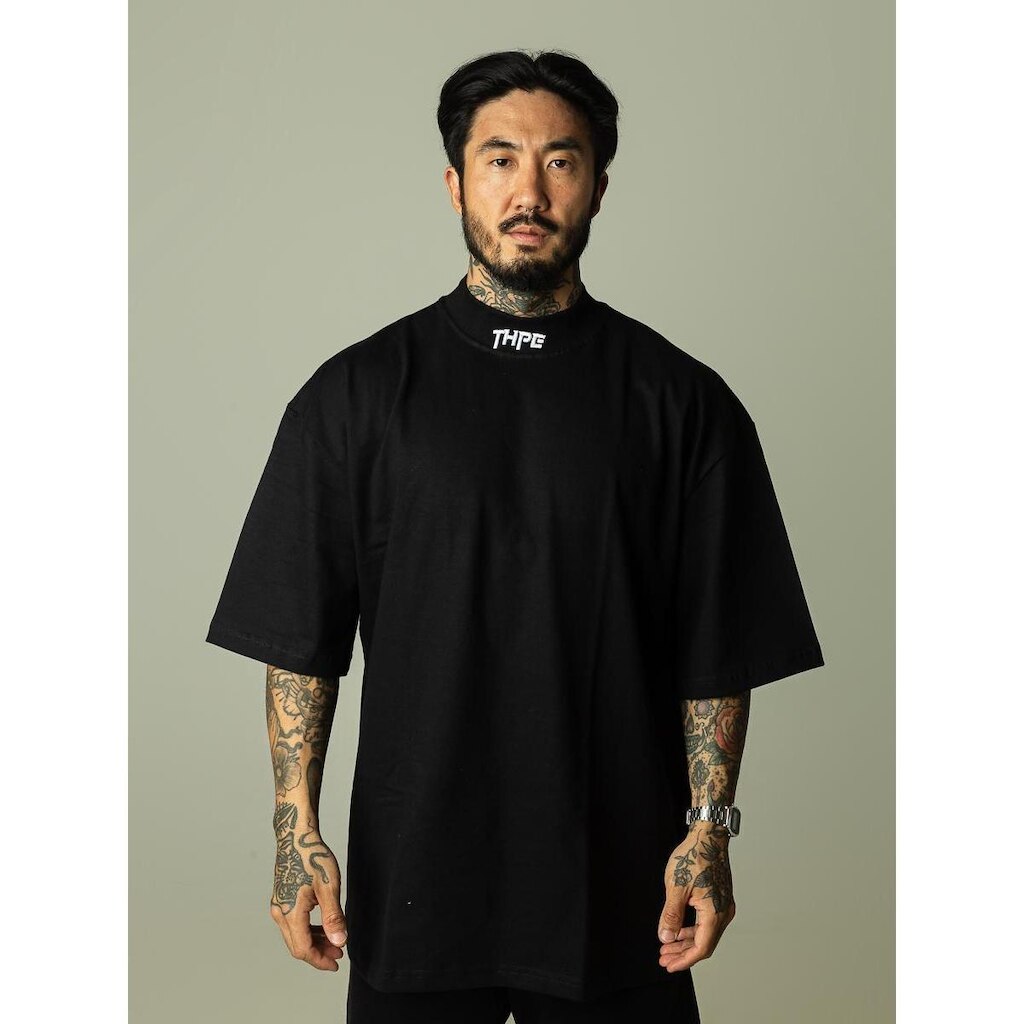 Camiseta Oversized Gola Alta Preta Dreams