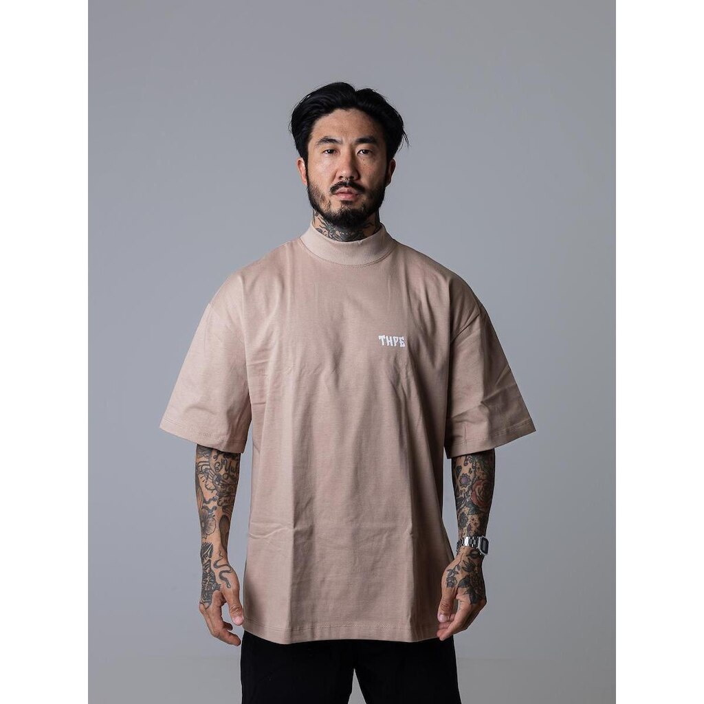 Camiseta Oversized Gola Alta