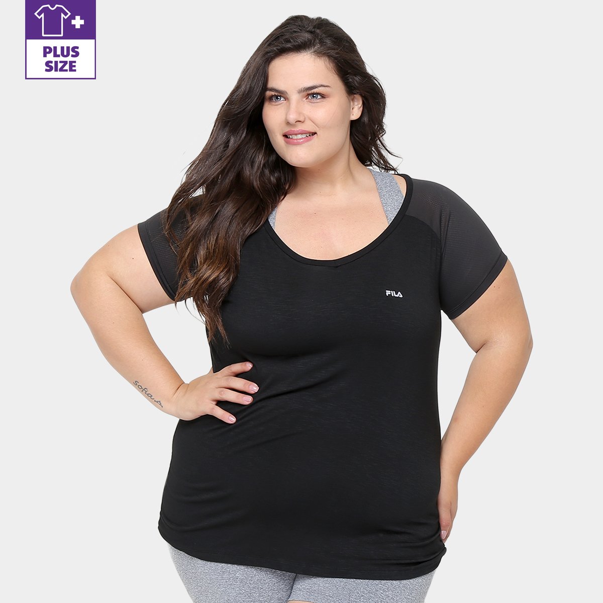 camiseta esportiva feminina plus size