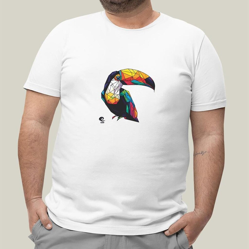 Camiseta Plus Size Masculina Branca Toucan Delight WSS