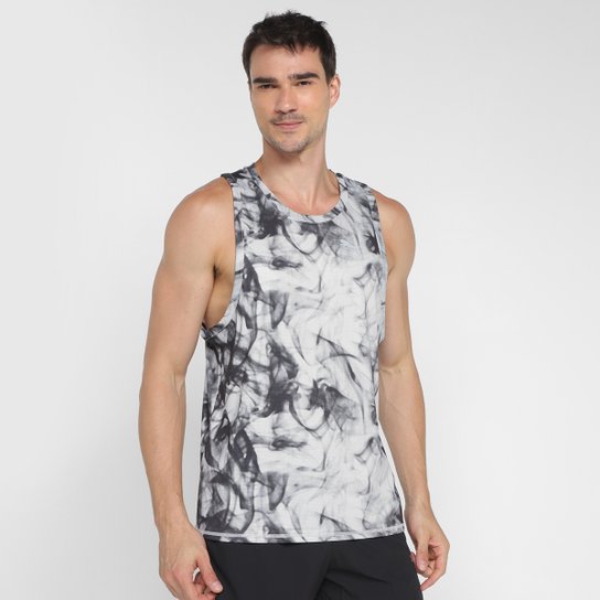 Camiseta Puma Run Favorite Printed - Cinza Menor preço em Camiseta Puma Run Favorite Printed - Cinza