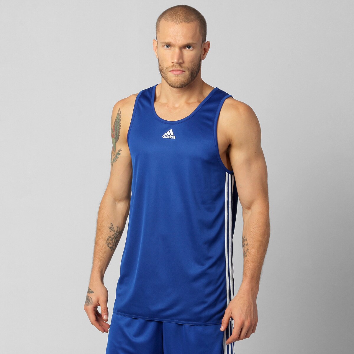 camiseta cavada adidas