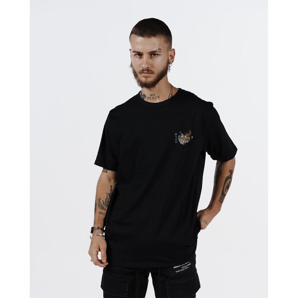 Camiseta Regular Estampada - Ramen Masculina