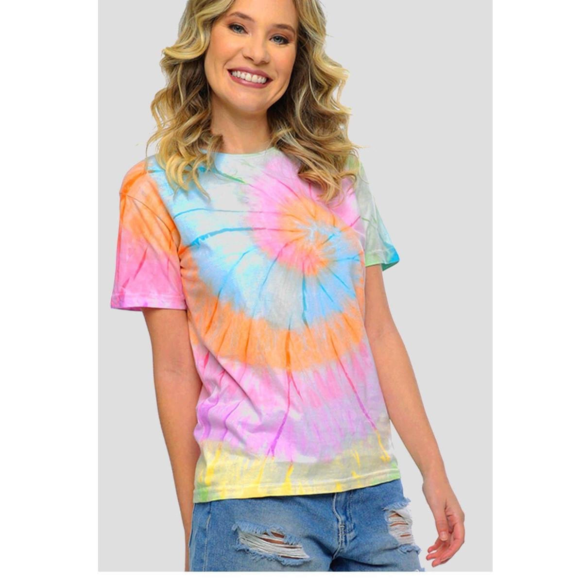 camiseta tie dye rosa e azul