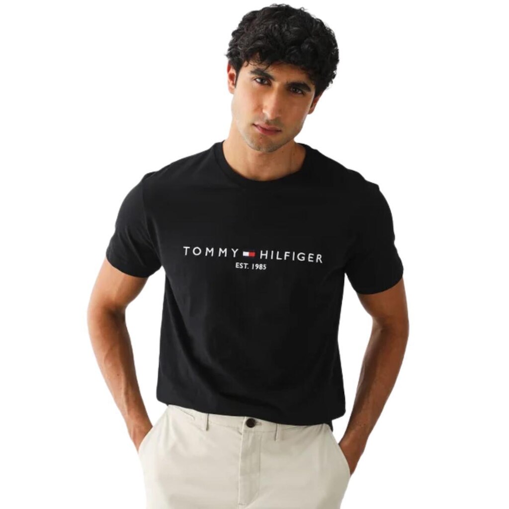 Camiseta Tommy Hilfiger Clássica Logo