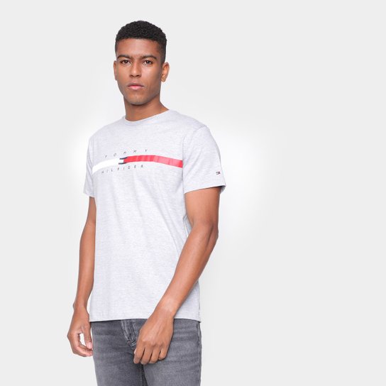 Camiseta Tommy Hilfiger Estampada Masculina - Cinza Menor preço em Camiseta Tommy Hilfiger Estampada Masculina - Cinza