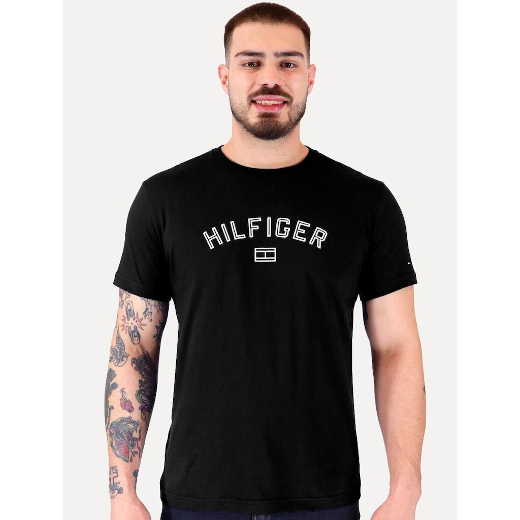 Camiseta Tommy Hilfiger Masculina Outline Arc Script Preta