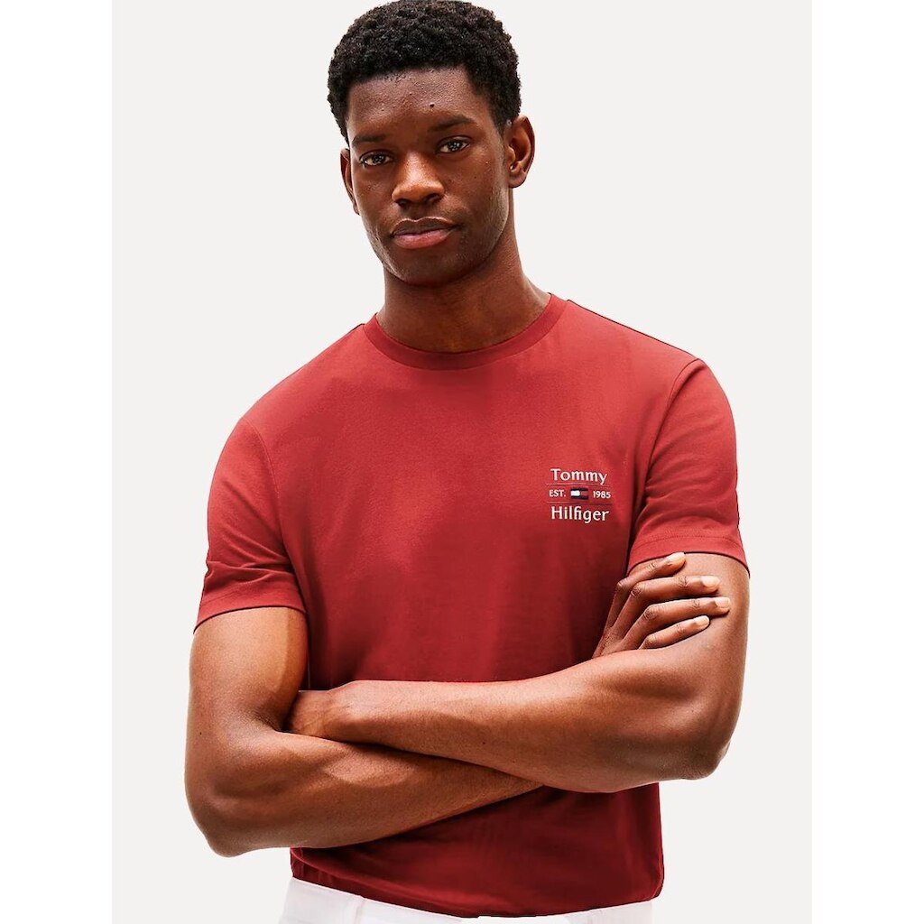 Camiseta Tommy Hilfiger Masculina Regular Stack Vermelho