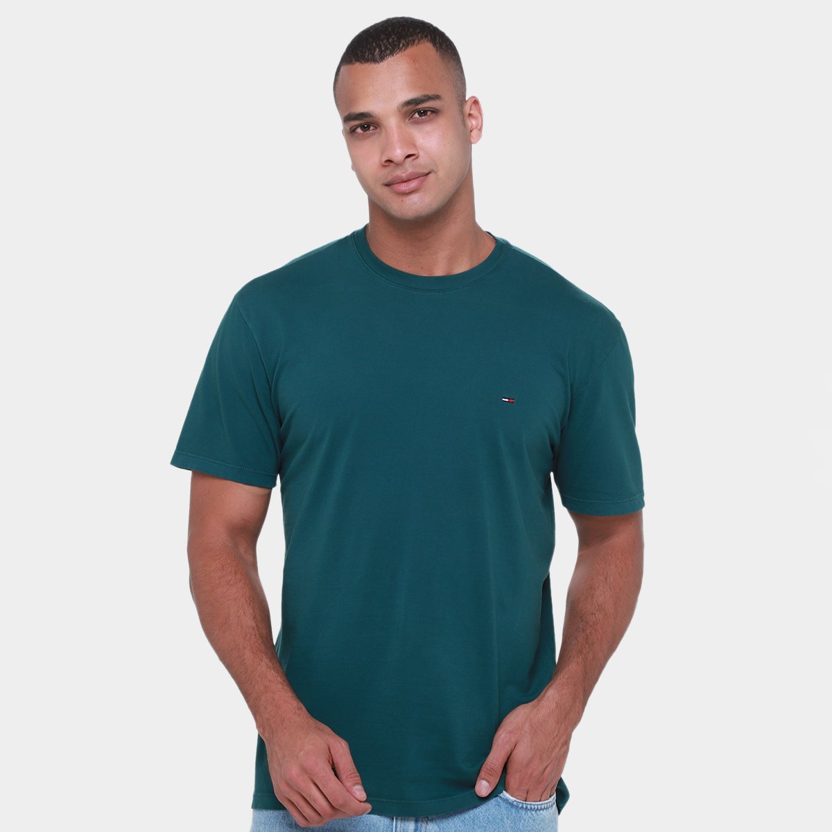 Camiseta Tommy Jeans Lisa Masculina Menor preço em Camiseta Tommy Jeans Lisa Masculina