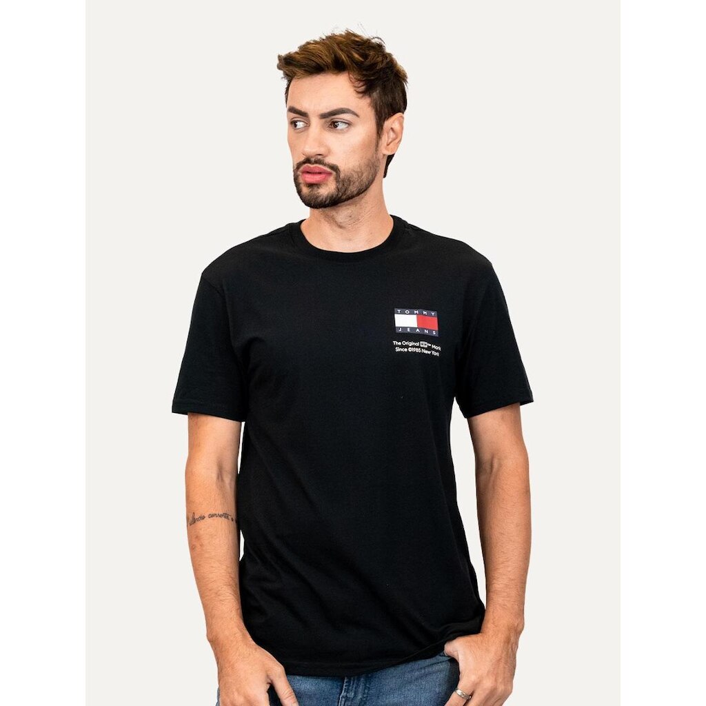 Camiseta Tommy Jeans Masculina Regular Essential Flag Text Preta