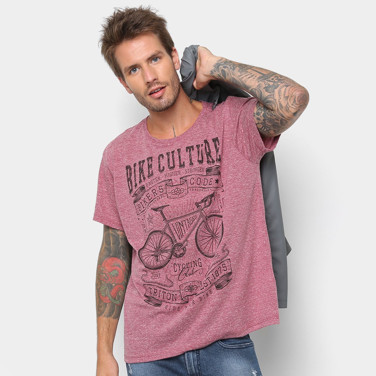 camiseta masculina rosas