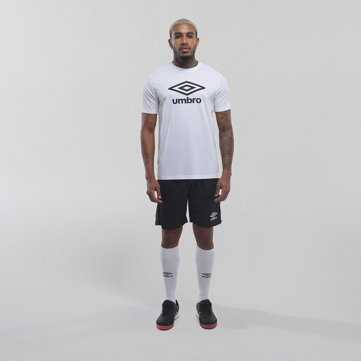Camiseta Umbro Essential Diamond Masculina - 2