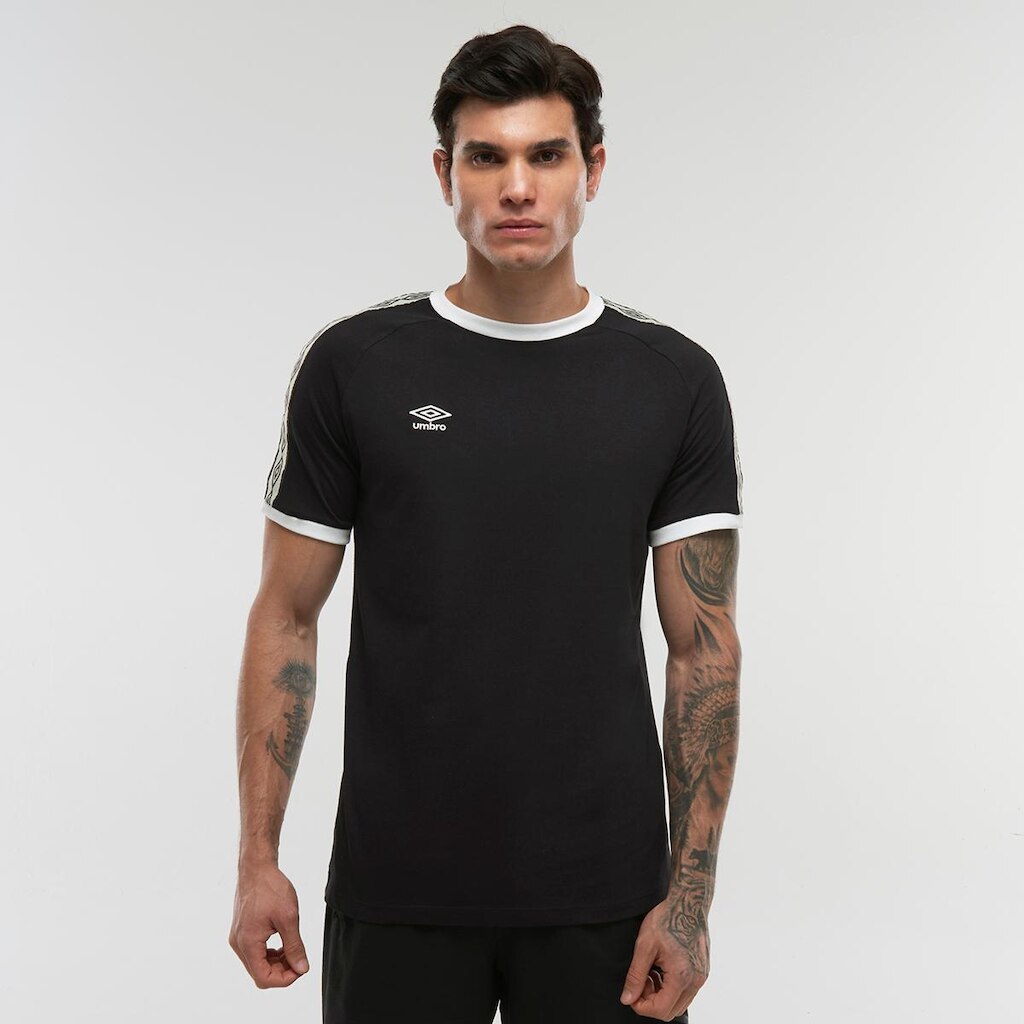 Camiseta Umbro Tape F.c. Masculina
