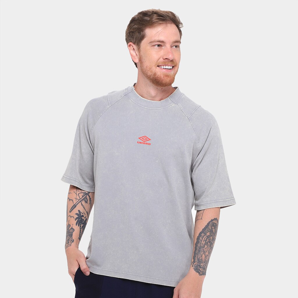 Camiseta Umbro Washed High Neck Boxy Masculino