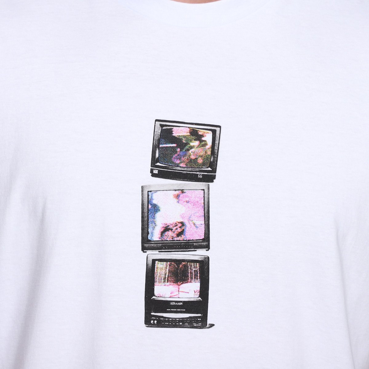 Camiseta Vans Vee Tv Masculina - 2