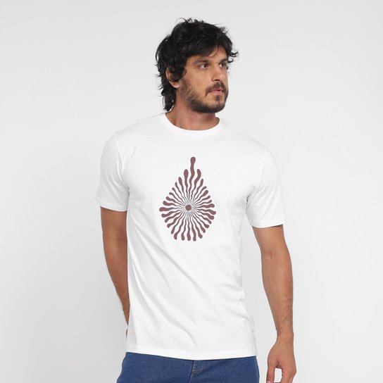 Camiseta Volcom Silk Mc Vibey Stone Masculina - Branco Menor preço em Camiseta Volcom Silk Mc Vibey Stone Masculina - Branco