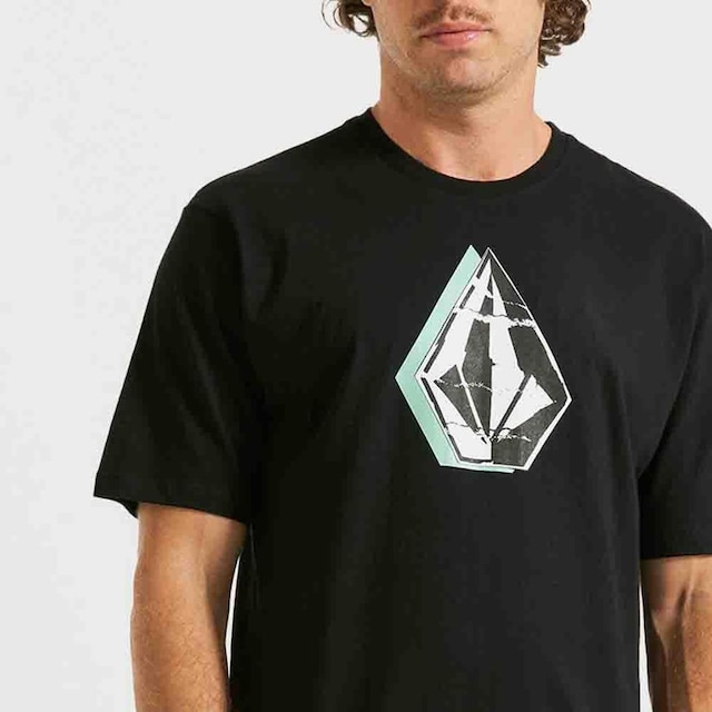 CAMISETA VOLCOM SLIGHTLY REMOVED - Preto | Netshoes