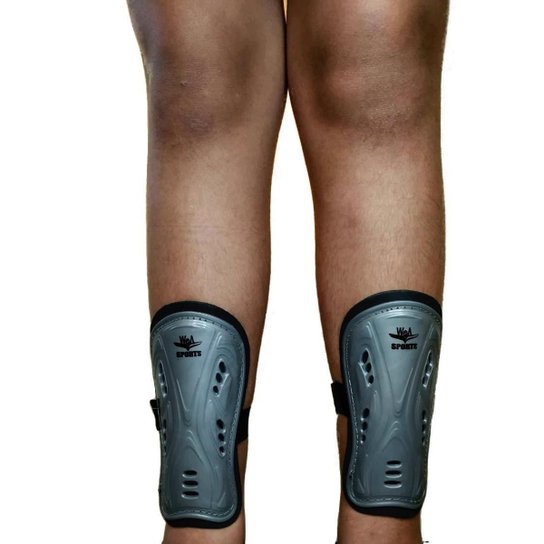 Caneleira Infantil Plástica Triatleta Fraldinha - Cinza é ruim? Caneleira Infantil Plástica Triatleta Fraldinha - Cinza é boa?