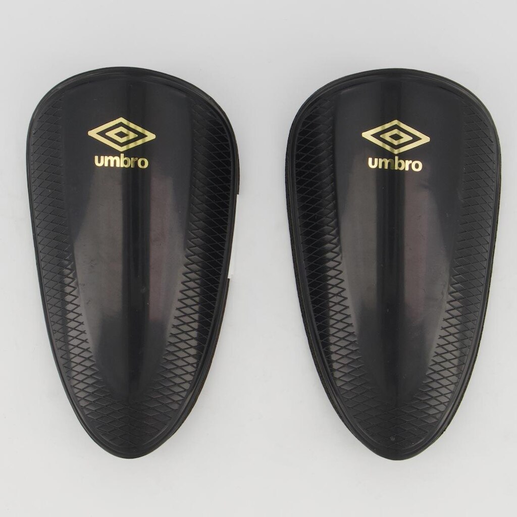 Caneleira Umbro Protection St