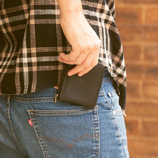 Carteira em Couro Masculina com Ziper - Preto Menor preço em Carteira em Couro Masculina com Ziper - Preto
