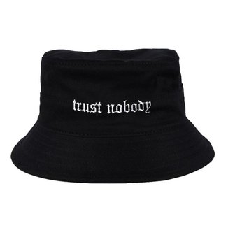 Chapéu Bucket Skull Clothing Trust Nobody