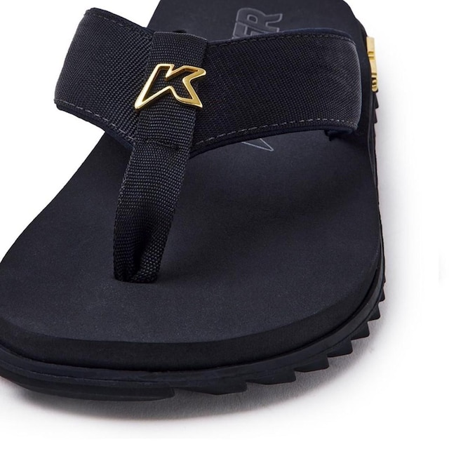 Chinelo Kenner Kivah