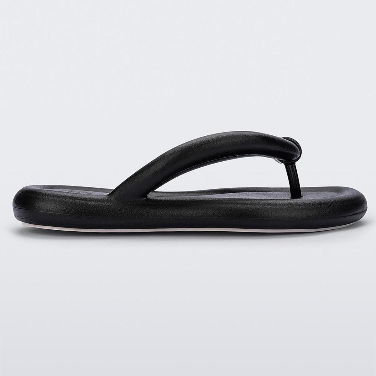chinelo melissa da nike