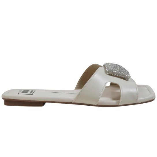 Chinelo Moleca