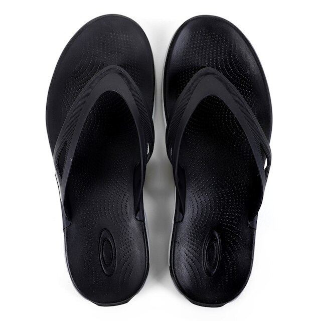 Chinelo Oakley Mod Rest II Masculino - Preto+Cinza é boa?