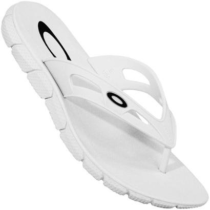 chinelo oakley netshoes