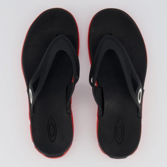 Chinelo Oakley Rest III Preto e Vermelho - Preto Menor preço em Chinelo Oakley Rest III Preto e Vermelho - Preto