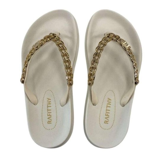 Chinelo Rafitthy