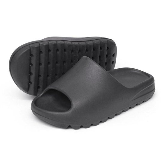 Chinelo Slide Easy Retro Nuvem Ortopédico 100% EVA Super Leve Macio Unissex Premium - Preto é ruim? Chinelo Slide Easy Retro Nuvem Ortopédico 100% EVA Super Leve Macio Unissex Premium - Preto é boa?