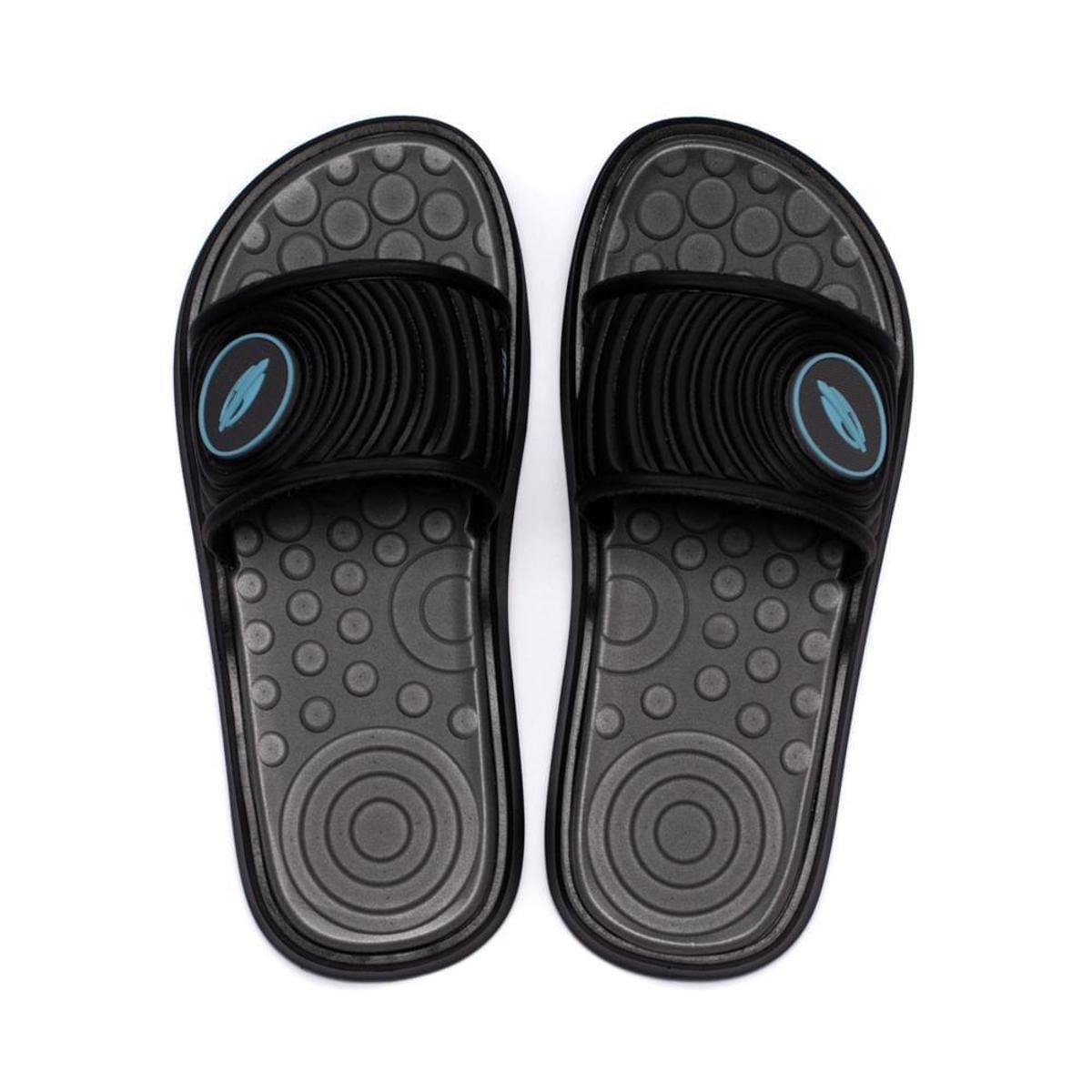 Chinelo Slide Infantil Mormaii Quiver Pro Preto/azul Menor preço em Chinelo Slide Infantil Mormaii Quiver Pro Preto/azul